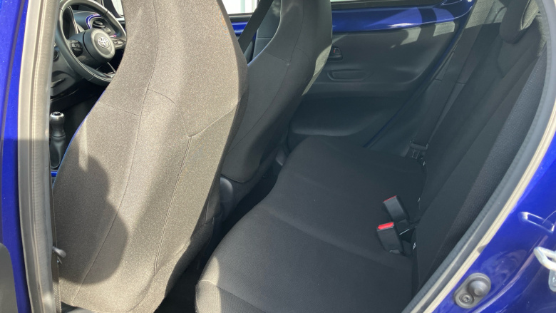 Toyota Aygo X 1.0 VVT-i Edge 5dr Petrol Hatchback